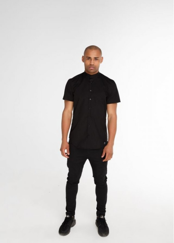 Рубашка мужская без воротника с коротким рукавом черная Black Limit Изображение Рубашка мужская без воротника с коротким рукавом черная Black Limit