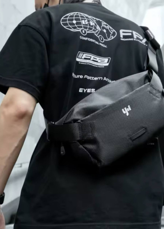 Функціональна модна сумка через плече чорна MFStore Изображение Функціональна модна сумка через плече чорна MFStore