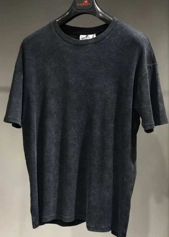 Футболка серая с маленьким логотипом сверху на спине MFStore Изображение Футболка серая с маленьким логотипом сверху на спине MFStore