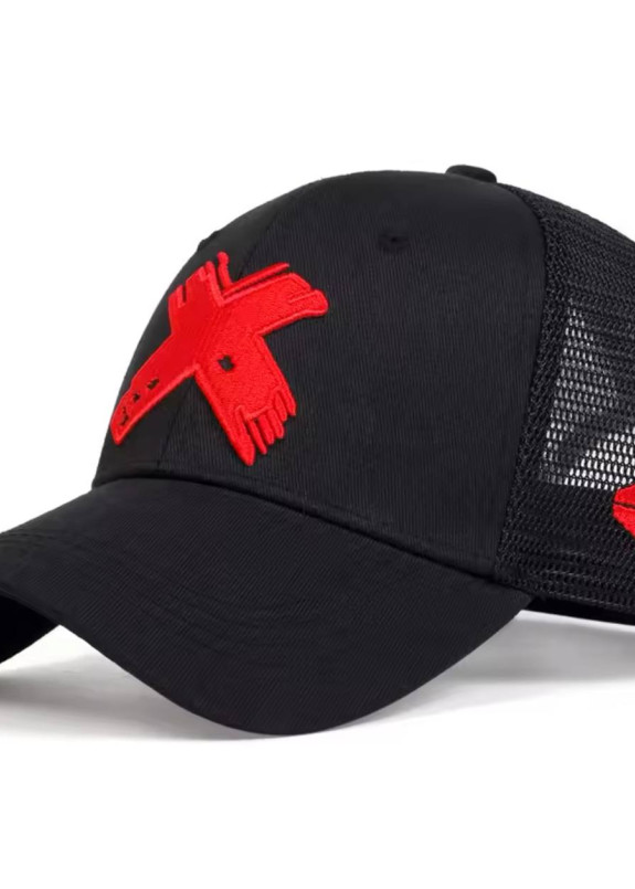 Бейсболка з червоною вишивкою у вуличному стилі MFStore Изображение Бейсболка з червоною вишивкою у вуличному стилі MFStore