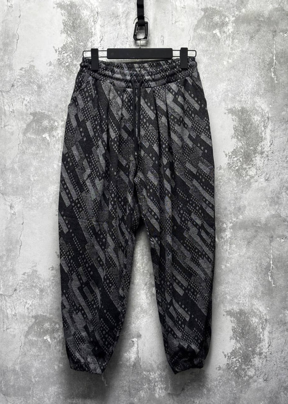 Штани вільного крою з малюнками смужки MFStore Изображение Штани вільного крою з малюнками смужки MFStore