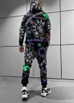 Костюм на флісі з кольоровими принтами чорний MFStore Изображение Костюм на флісі з кольоровими принтами чорний MFStore