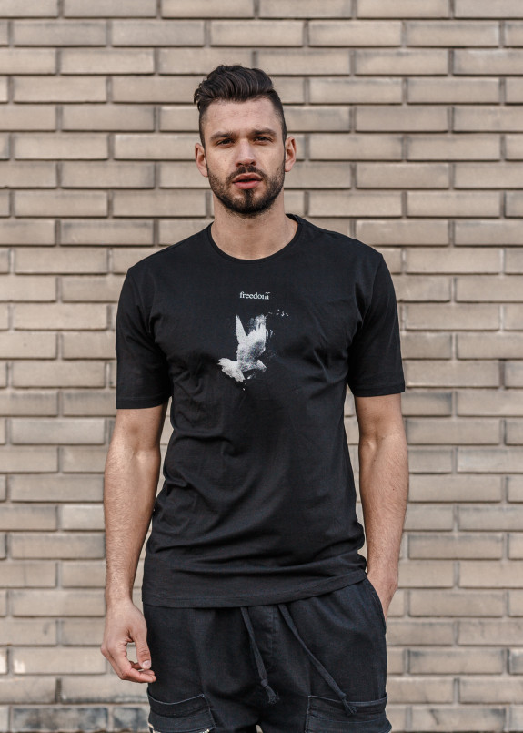 Футболка freedom с голубями Mfstore Изображение Футболка freedom с голубями Mfstore