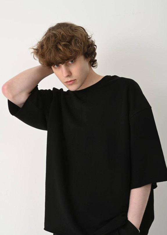 Оверсайз футболка з необробленими краями чорна MFStore Изображение Оверсайз футболка з необробленими краями чорна MFStore