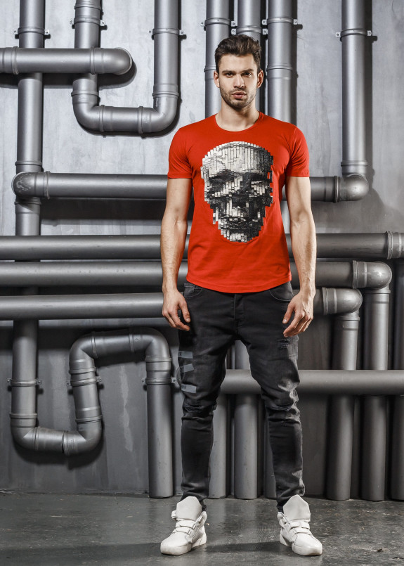 Футболка красная с детализированным черепом Mfstore Изображение Футболка красная с детализированным черепом Mfstore