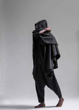 Стильне чорне пончо вільного крою MFStore Изображение Стильне чорне пончо вільного крою MFStore