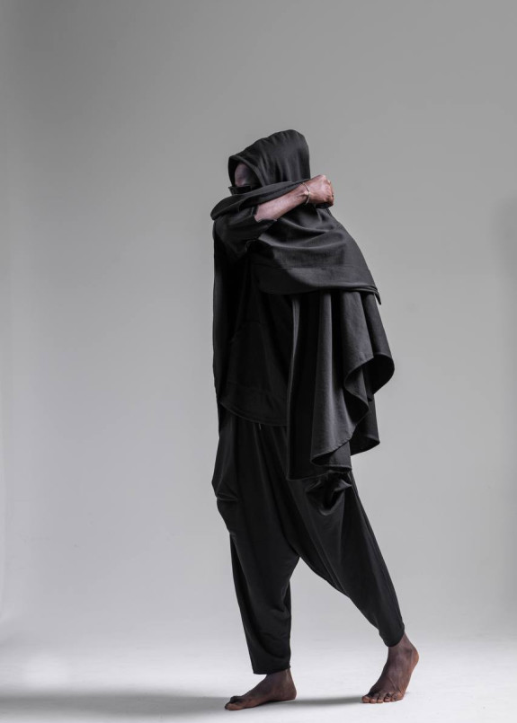 Стильне чорне пончо вільного крою MFStore Изображение Стильне чорне пончо вільного крою MFStore