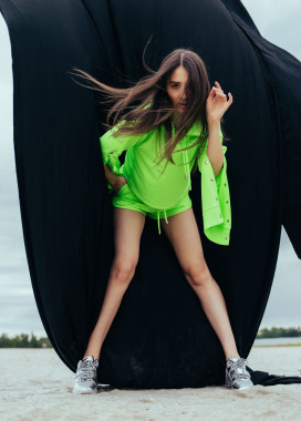 Костюм женский салатовый неоновый Изображение Костюм женский салатовый неоновый