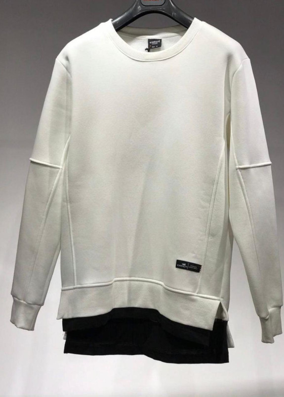 Кофта белого цвета на флисе с вставкой снизу MFStore Изображение Кофта белого цвета на флисе с вставкой снизу MFStore