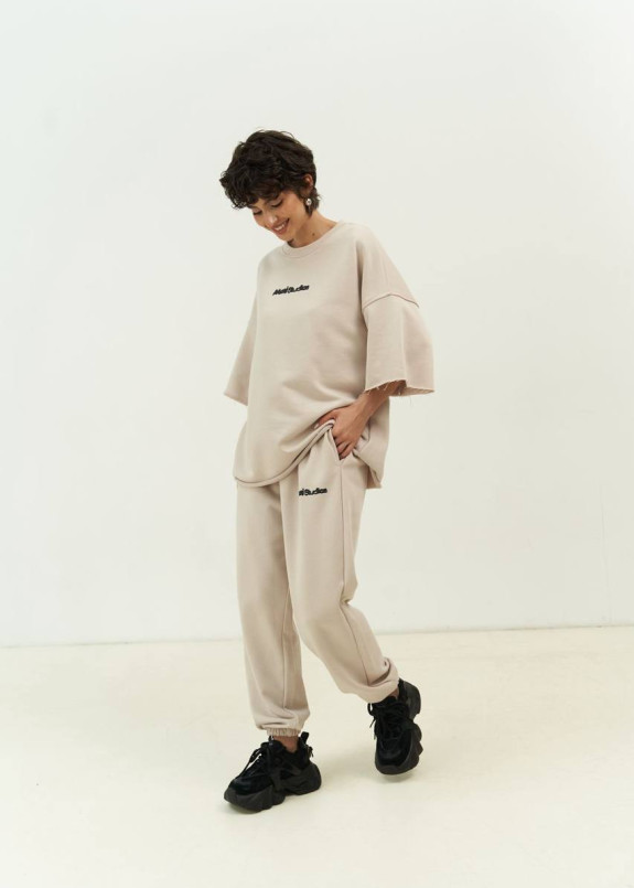 Костюм оверсайз жіночий з текстом пудра MFStore Изображение Костюм оверсайз жіночий з текстом пудра MFStore