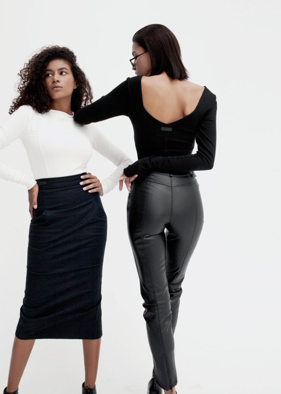 Юбка карандаш черная тканевая с молнией Изображение Юбка карандаш черная тканевая с молнией