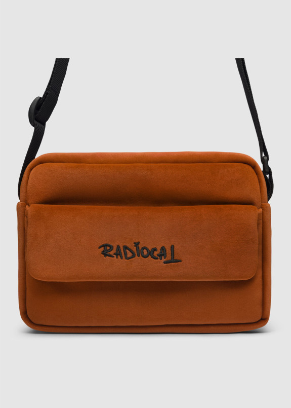 Прямоугольная сумка через плечо мессенджер кирпичного цвета Изображение Прямоугольная сумка через плечо мессенджер кирпичного цвета