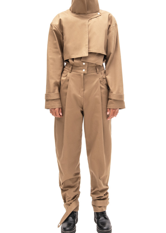 Комбинезон бежевый женский с двойным верхом Изображение Комбинезон бежевый женский с двойным верхом